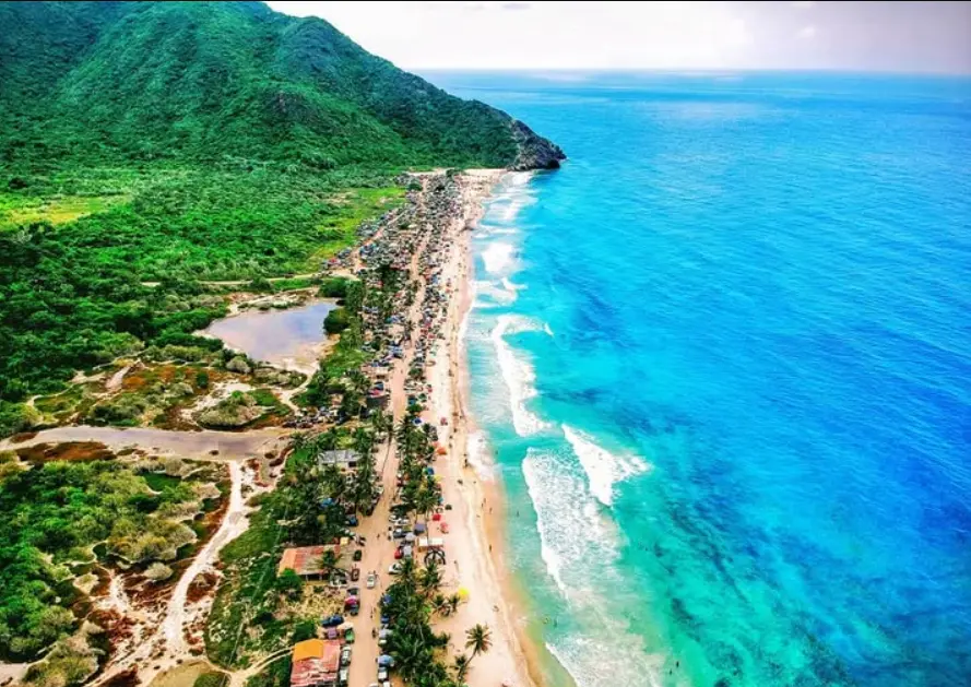 Cuyagua Aragua Venezuela playa de surf y camping