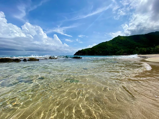 Playa Cepe Aragua Venezuela paraíso moda playera L'Borgina